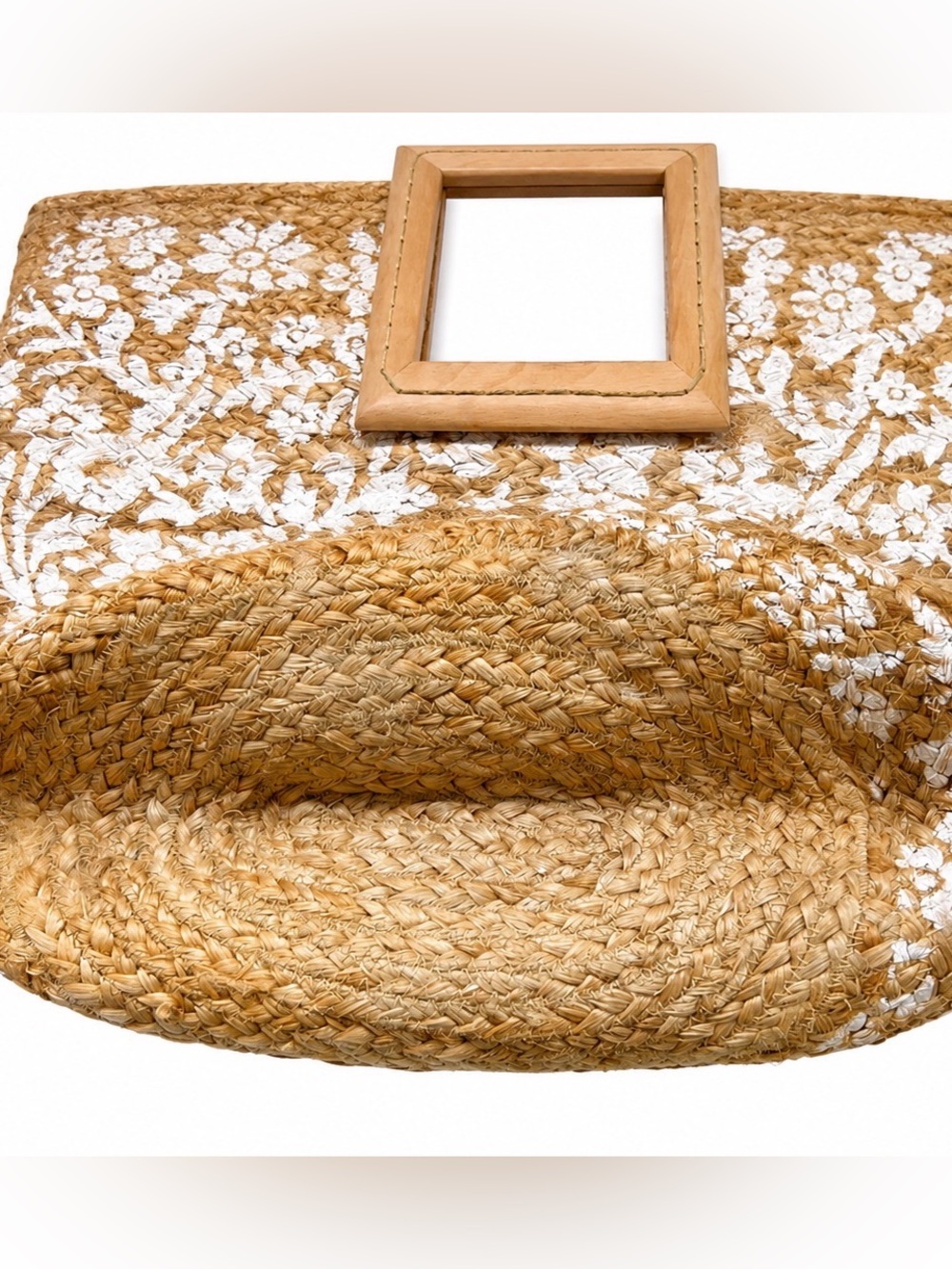 Antik Kraft Natural Straw Tote with White Floral Embroidery - Picture 2 of 3